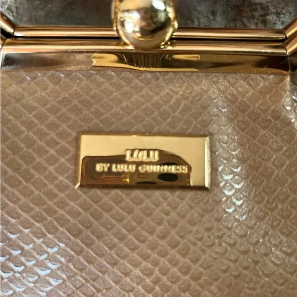 Lulu Guinness Kiss Lock Closure Handbag - Picture 4 of 9